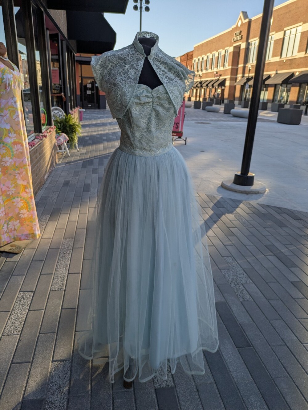 Vintage 1950's Fit And Flare Prom Dress With Cropped Jacket Lace Bodice